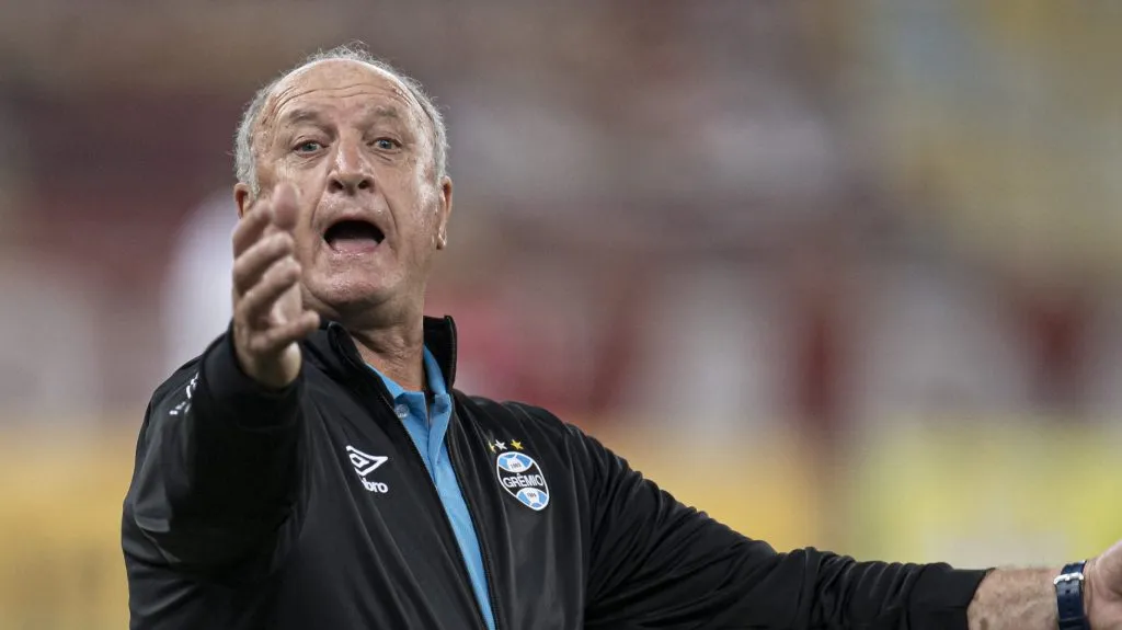 Foto: Jorge Rodrigues/AGIF – Felipão vai seguir no cargo de coordenador.