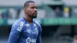 DIOGENES goleiro do Santos durante aquecimento antes da partida contra amistosa o Coritiba no estadio Couto Pereira. Foto: Robson Mafra/AGIF