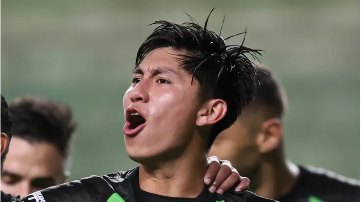 Miguelito em ação na Série B pelo América-MG.
