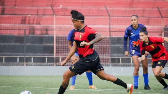 Bianquinha em jogo pelo Sport