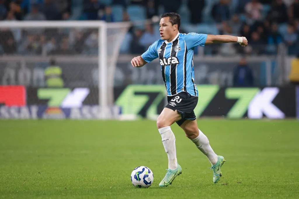 Marlon em partida pelo Grêmio. Foto: Maxi Franzoi/AGIF