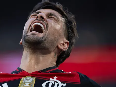 Flamengo pede à Conmebol troca de uniforme contra Estudiantes; entenda