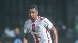RJ - RIO DE JANEIRO - 21/11/2024 - BRASILEIRO A 2024, VASCO X INTERNACIONAL - Fernando jogador do Internacional durante partida contra o Vasco no estadio Sao Januario pelo campeonato Brasileiro A 2024.
