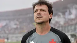 Fernando Diniz durante partida entre Vasco x Corinthians, pelo Brasileirão - Foto: Thiago Ribeiro/AGIF
