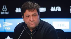 Alberto Guerra, presidente do Grêmio, monitora determinação de indenizalções da FIFA