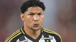 Atacante tem o futuro incerto - Foto: Thiago Ribeiro/AGIF.