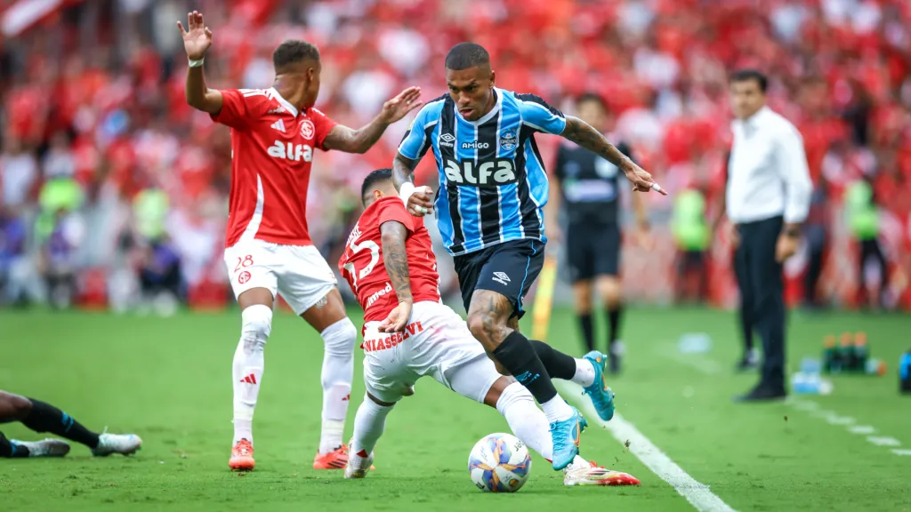 Lucas esteves Grêmio x Internacional