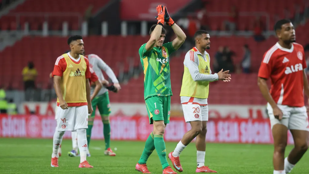 Rochet, goleiro do Internacional agredece