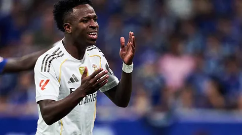 Vinícius Júnior comemorou vitória do Flamengo contra o Palmeiras - (Photo by Juan Manuel Serrano Arce/Getty Images).