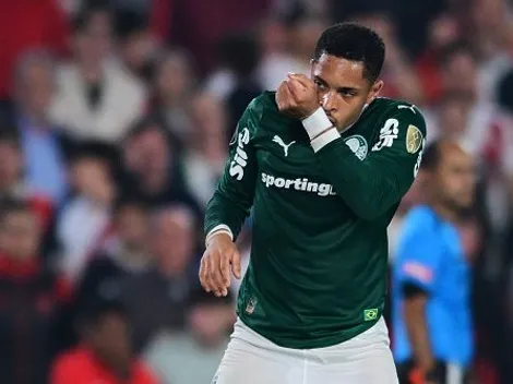 Vitor Roque se destaca no Palmeiras após polêmica com a mãe