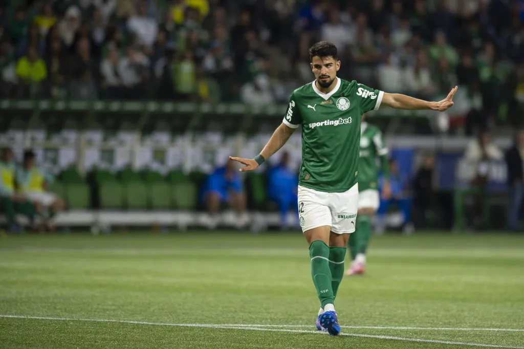 SP – SAO PAULO – 13/09/2025 – BRASILEIRO A 2025, PALMEIRAS X INTERNACIONAL – Flaco Lopez jogador do Palmeiras durante partida contra o Internacional no estadio Arena Allianz Parque pelo campeonato Brasileiro A 2025. Foto: Anderson Romao/AGIF
