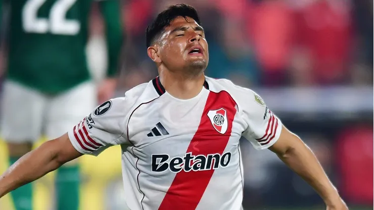 Jogadores do River mostra indignação após primeiro tempo de "massacre" do Palmeiras na Argentina.