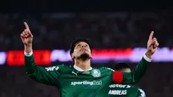 BUENOS AIRES, ARGENTINA - SEPTEMBER 17: Gustavo Gomez of Palmeiras celebrates after scoring the team's first goal during the Copa CONMEBOL Libertadores 2025 Quarter-final first-leg match between River Plate and Palmeiras at Estadio Más Monumental Antonio Vespucio Liberti on September 17, 2025 in Buenos Aires, Argentina. (Photo by Marcelo Endelli/Getty Images)