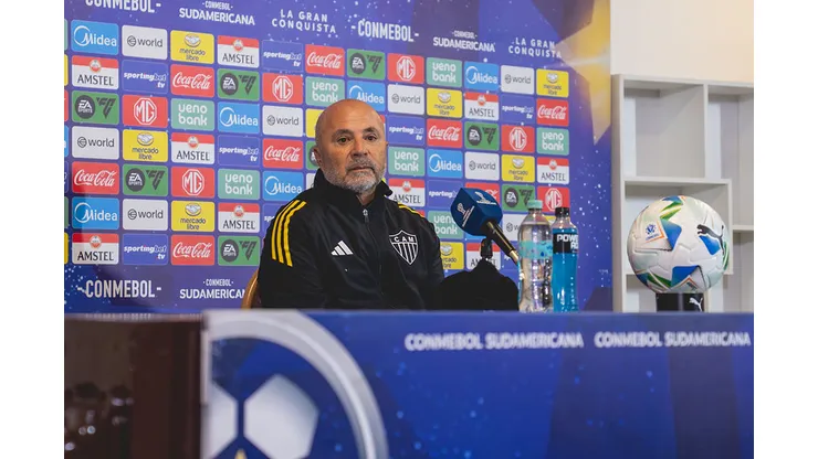 Treinador falou sobre desempenho do Galo contra o Bolívar (Foto: Pedro Souza / Atlético)