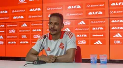 Fernando em entrevista coletiva no Internacional (Ricardo Duarte/Internacional)