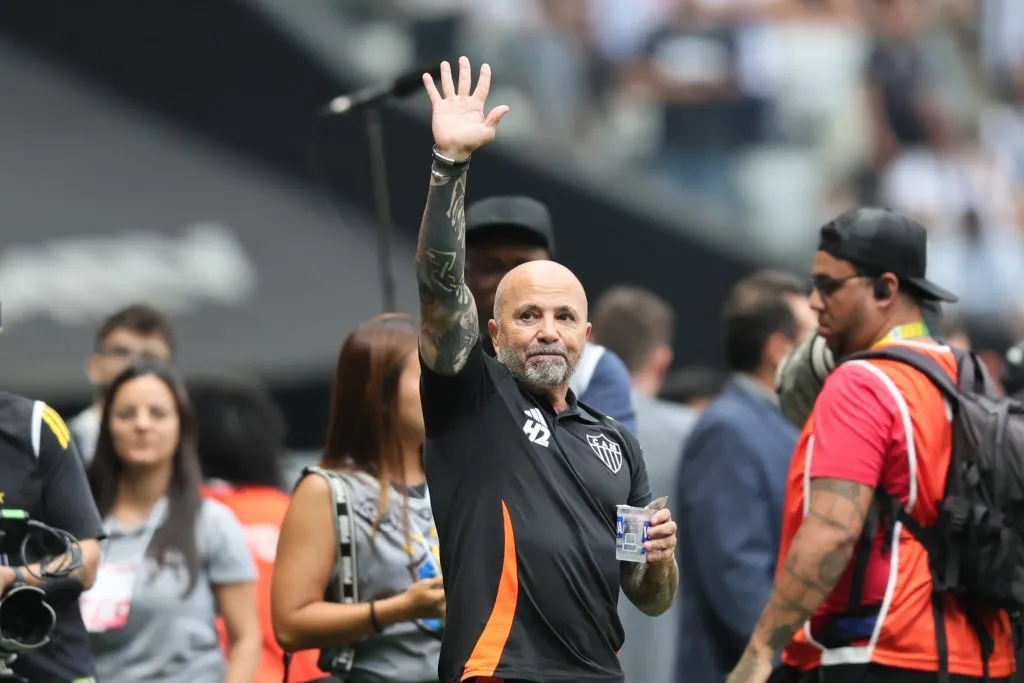 MG – BELO HORIZONTE – 14/09/2025 – BRASILEIRO A 2025, ATLETICO-MG X SANTOS – Jorge Sampaoli tecnico do Atletico-MG durante partida contra o Santos no estadio Arena MRV pelo campeonato Brasileiro A 2025. Foto: Gilson Lobo/AGIF