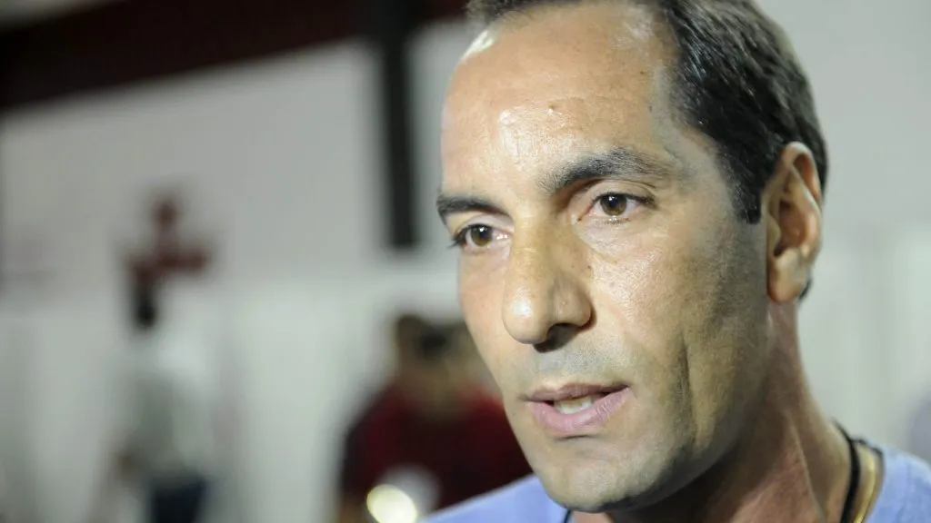 Edmundo confia em vitória do Vasco no clássico contra o Flamengo – Foto: Daniel Ramalho/AGIF