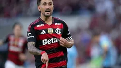 Arrascaeta vivie fase protagonista com a 10 do Flamengo e supera nomes com números. Foto: Jorge Rodrigues/AGIF