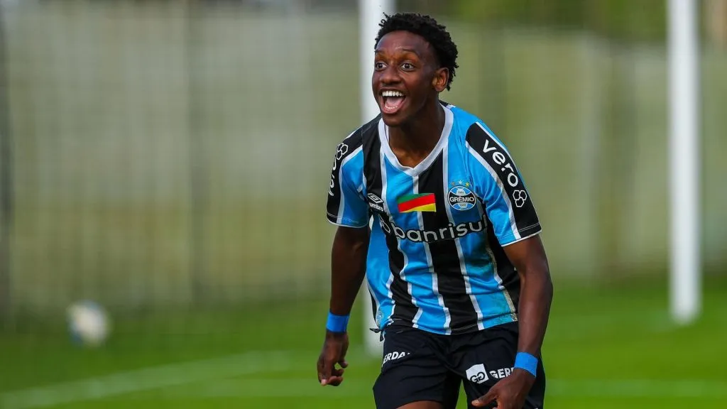 Gabriel Mec, atacante do Grêmio