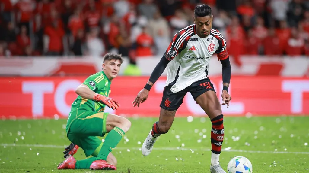 Bruno Henrique jogador do Flamengo durante partida contra o Internacional no estadio Beira-Rio pelo campeonato Copa Libertadores 2025. Foto: Maxi Franzoi/AGIF