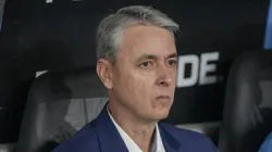 Tiago Nunes tecnico do LDU durante partida contra o Botafogo no estadio Engenhao pelo campeonato Copa Libertadores 2025. Foto: Thiago Ribeiro/AGIF