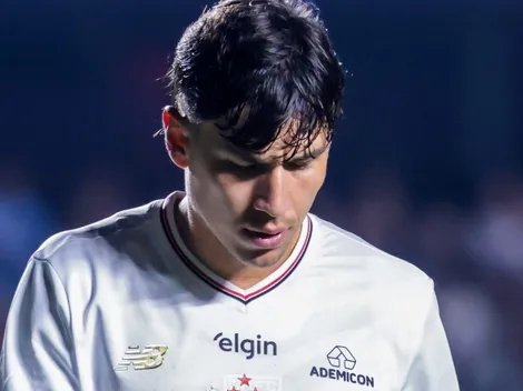 Ferraresi pendurado contra a LDU na Libertadores