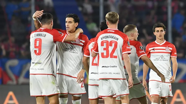 Estudiantes quer aprontar no Maracanã - Foto: Christian Alvarenga/Getty Images.