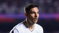 Cédric durante jogo do SPFC pela Libertadores.