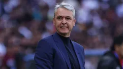 Tiago Nunes durante LDU x São Paulo (Photo by Franklin Jacome/Getty Images)