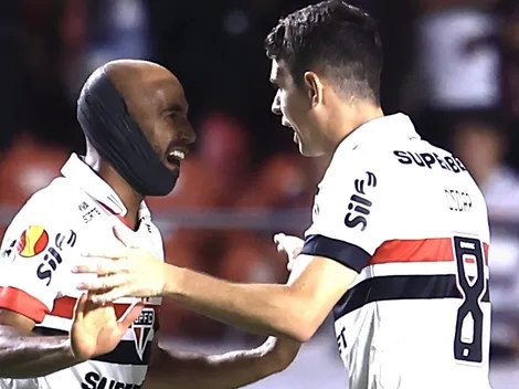 Torcida do São Paulo pede por Lucas Moura e Oscar