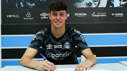 Gabriel Menegon, jovem do goleiro do Grêmio.