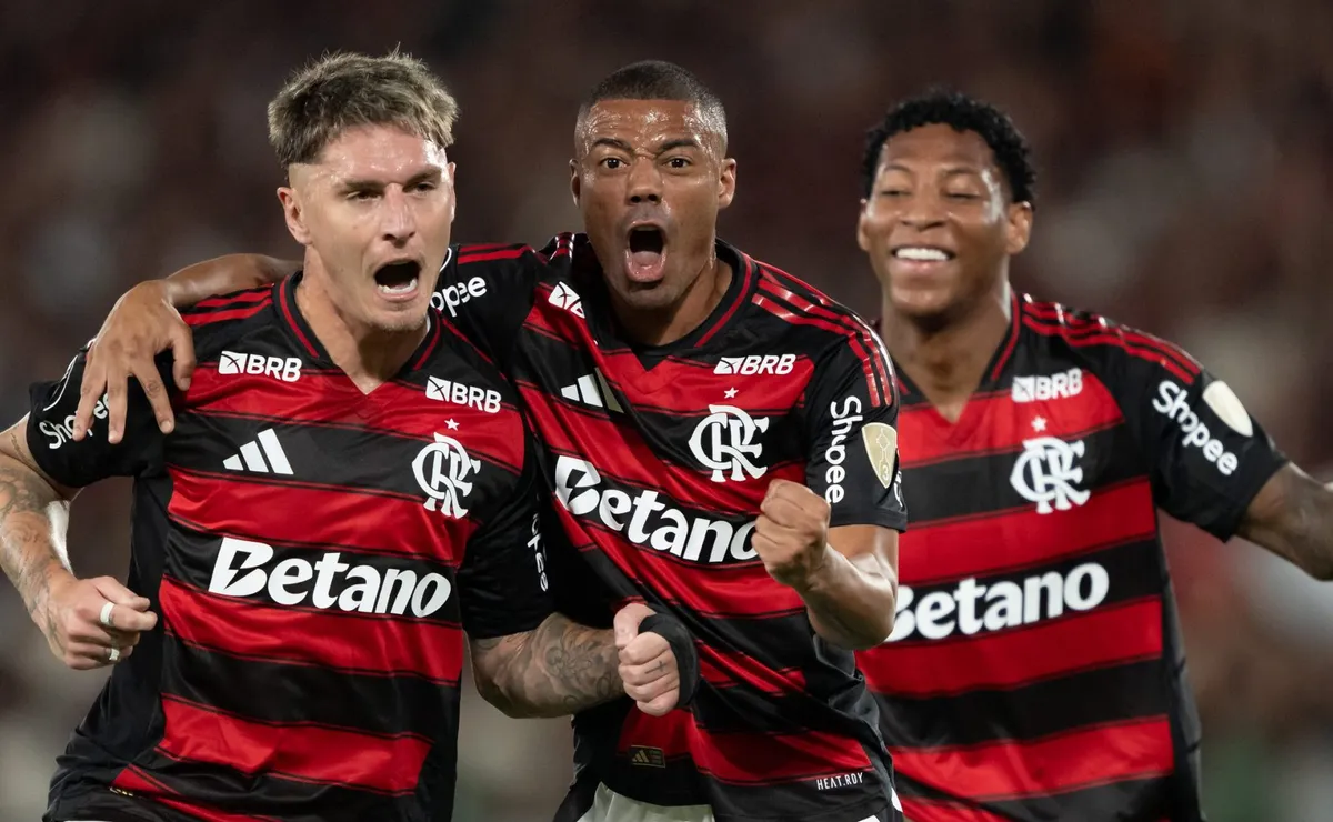 Flamengo vence Estudiantes, mas gol no fim deixa em aberto na Libertadores