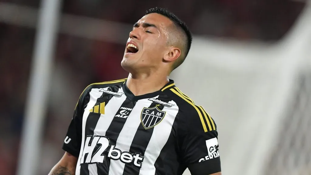 Sem Cuello, Sampaoli deve abrir espaços na equipe – Foto: Thiago Ribeiro/AGIF