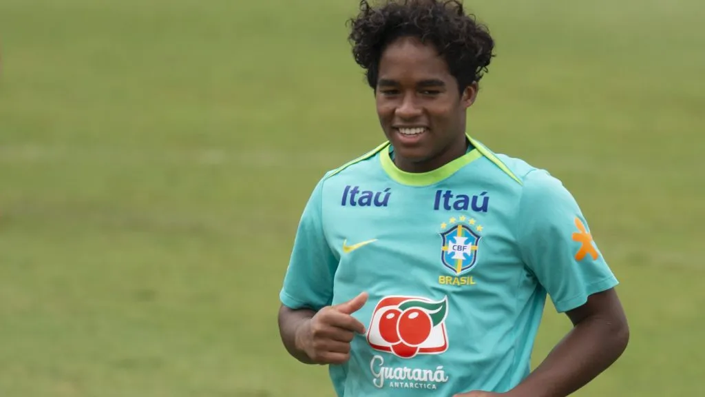 Endrick jogador do Brasil durante treino no Centro de Treinamento CT Academia de Futebol. Foto: Anderson Romao/AGIF