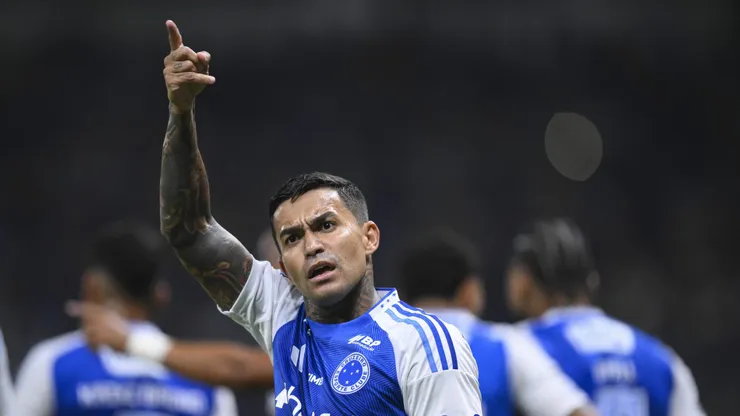 Dudu teve uma rápida passagem pela Raposa. Photo by Pedro Vilela/Getty Images