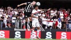 Enzo jogador do São Paulo, durante partida contra o Santos no estádio Morumbi pelo campeonato Brasileiro A 2025. Foto: Fabio Giannelli/AGIF