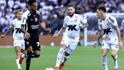 SP - SAO PAULO - 18/05/2025 - BRASILEIRO A 2025, CORINTHIANS X SANTOS - Jose Martinez jogador do Corinthians durante partida contra o Santos no estadio Arena Corinthians pelo campeonato Brasileiro A 2025. Foto: Marcello Zambrana/AGIF