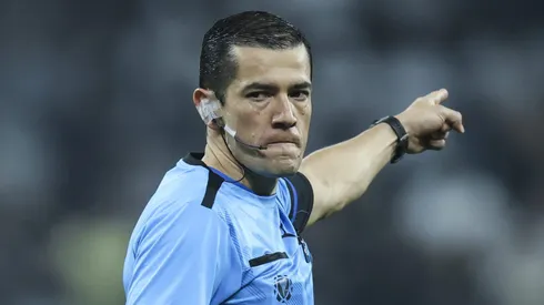 Andres Rojas foi protagonista de erro crasso em Flamengo x Estudiantes