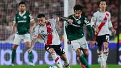 Jogadores de River Plate e Palmeiras em duelo pela Libertadores. (Foto de Marcelo Endelli/Getty Images)