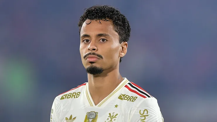 Allan durante partida do Mais Querido na Copa do Brasil contra o Galo