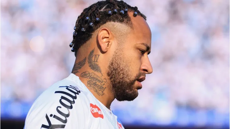 Neymar durante partida entre Santos e Vasco, no Morumbis, pelo Brasileirão. Foto: Marcello Zambrana/AGIF