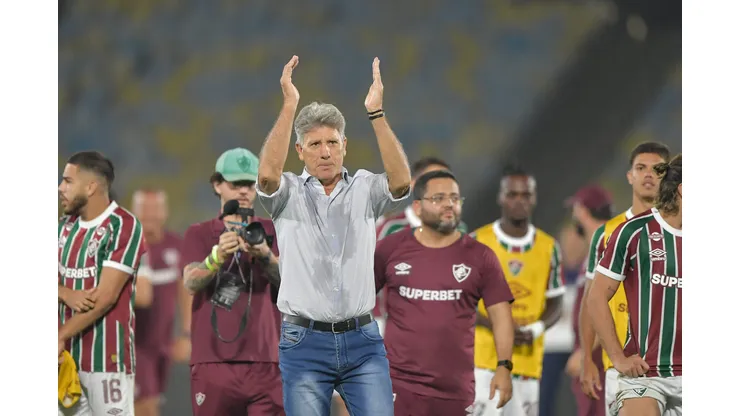 RJ - RIO DE JANEIRO - 10/09/2025 - COPA DO BRASIL 2025, FLUMINENSE X BAHIA - Renato Gaucho tecnico do Fluminense comemora vitoria ao final da partida contra o Bahia no estadio Maracana pelo campeonato Copa Do Brasil 2025. Foto: Thiago Ribeiro/AGIF