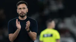 RJ - RIO DE JANEIRO - 30/08/2025 - BRASILEIRO A 2025, BOTAFOGO X BRAGANTINO - Davide Ancelotti tecnico do Botafogo durante partida contra o Bragantino no estadio Engenhao pelo campeonato Brasileiro A 2025. Foto: Jorge Rodrigues/AGIF