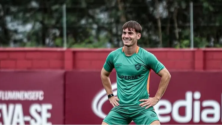 Lavega, jogador do Fluminense entrou em campo no duelo contra o Vitória e agradou a torcida tricolor