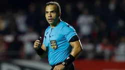 Torcida do Palmeiras solta o verbo nas redes e critica o arbitro Alex Gomes