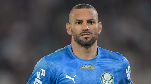 RJ - RIO DE JANEIRO - 23/07/2025 - BRASILEIRO A 2025, FLUMINENSE X PALMEIRAS - Weverton goleiro do Palmeiras durante partida contra o Fluminense no estadio Maracana pelo campeonato Brasileiro A 2025. Foto: Thiago Ribeiro/AGIF