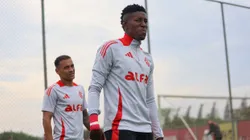 Em clima de decisao o elenco do Internacional finalizou os treinos contra o Gremio para o clássico e agitou a torcida nas redes sociais