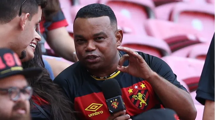 Carlinhos Bala antes de partida entre Sport e Porto-PE, na Arena Pernambuco, pelo Campeonato Pernambucano 2024.