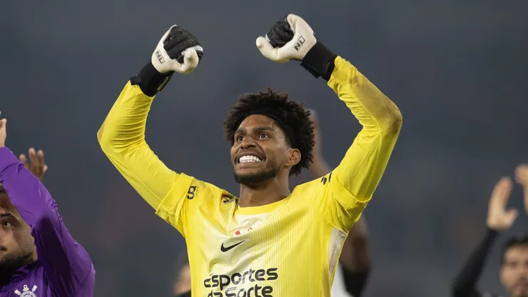 Hugo Souza, goleiro do Corinthians. Foto: Hedeson Alves/AGIF.