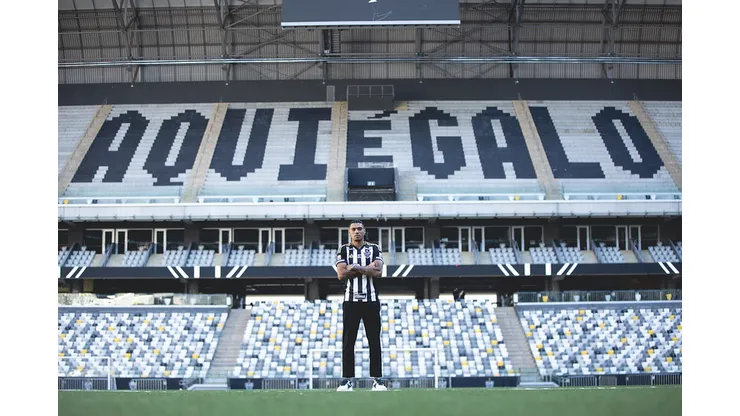 Zagueiro pode fazer estreia no Galo diante do Bolívar (Foto: Pedro Souza / Atlético)